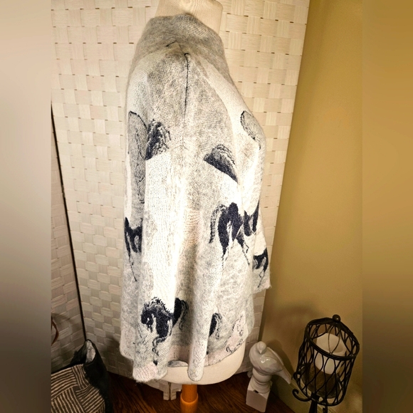 Kate Spade stallions sweater wild ones. Size small - Picture 3 of 8